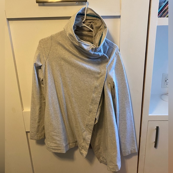 Lululemon Athletica Savasana wrap jacket - Picture 3 of 6